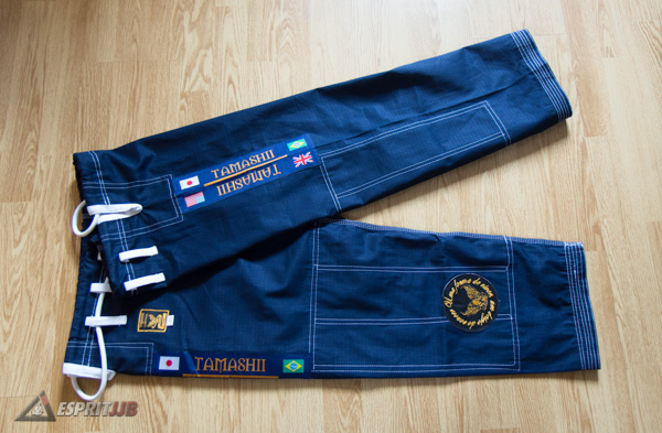Patchs sur le pantalon du kimono Black Eagle Tamashii